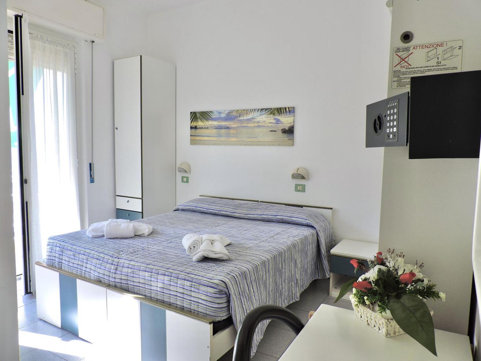 Hotel Villa Chiara Finale Ligure Exterior photo