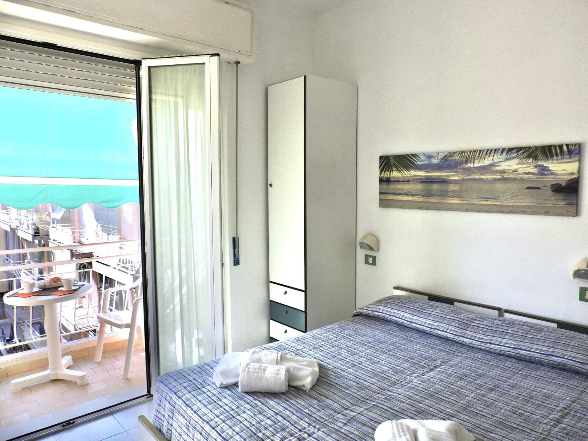 Hotel Villa Chiara Finale Ligure Exterior photo