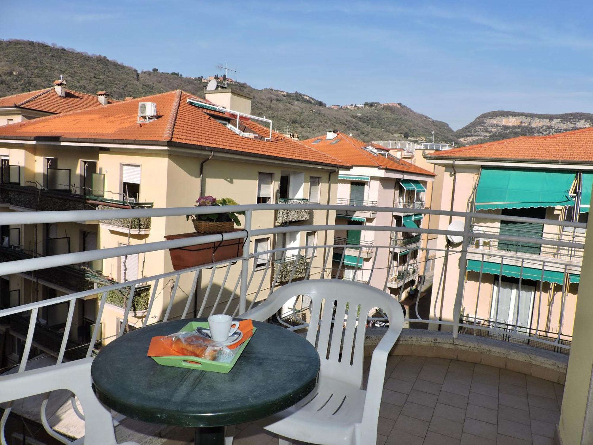 Hotel Villa Chiara Finale Ligure Exterior photo